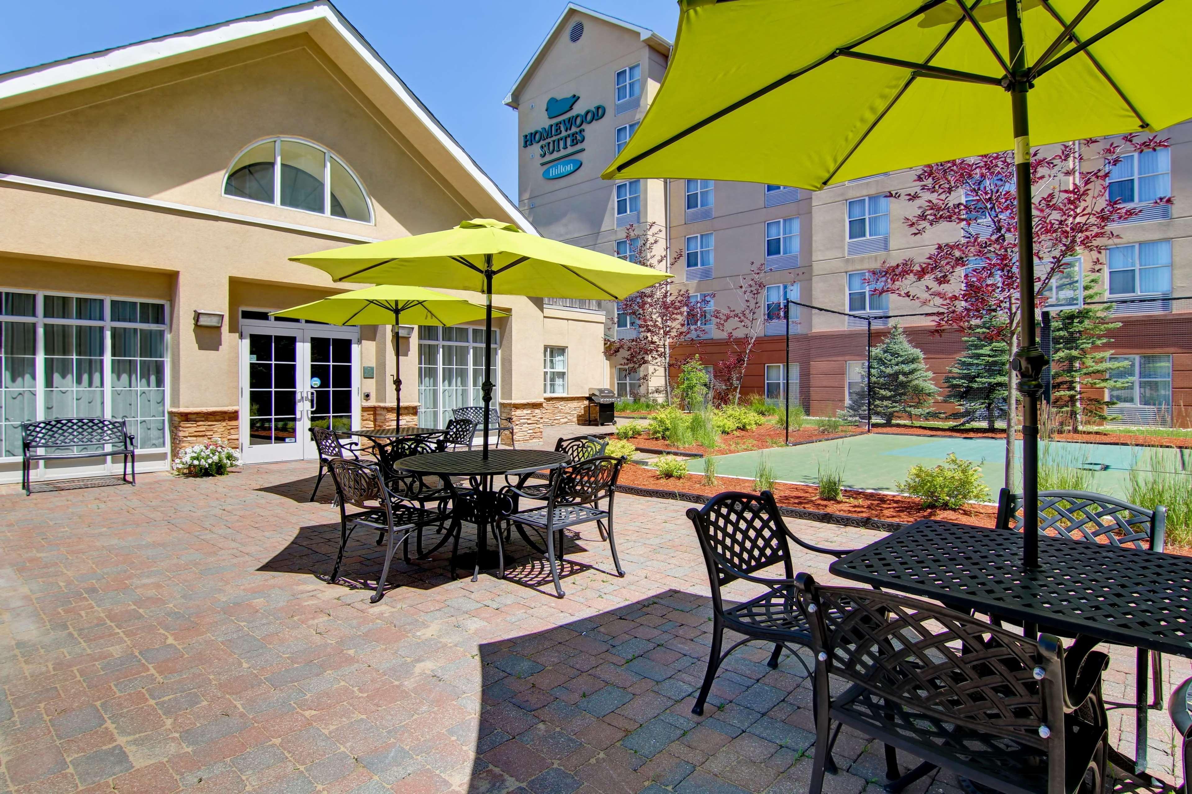 Homewood Suites By Hilton Toronto מיסיסאוגה מראה חיצוני תמונה