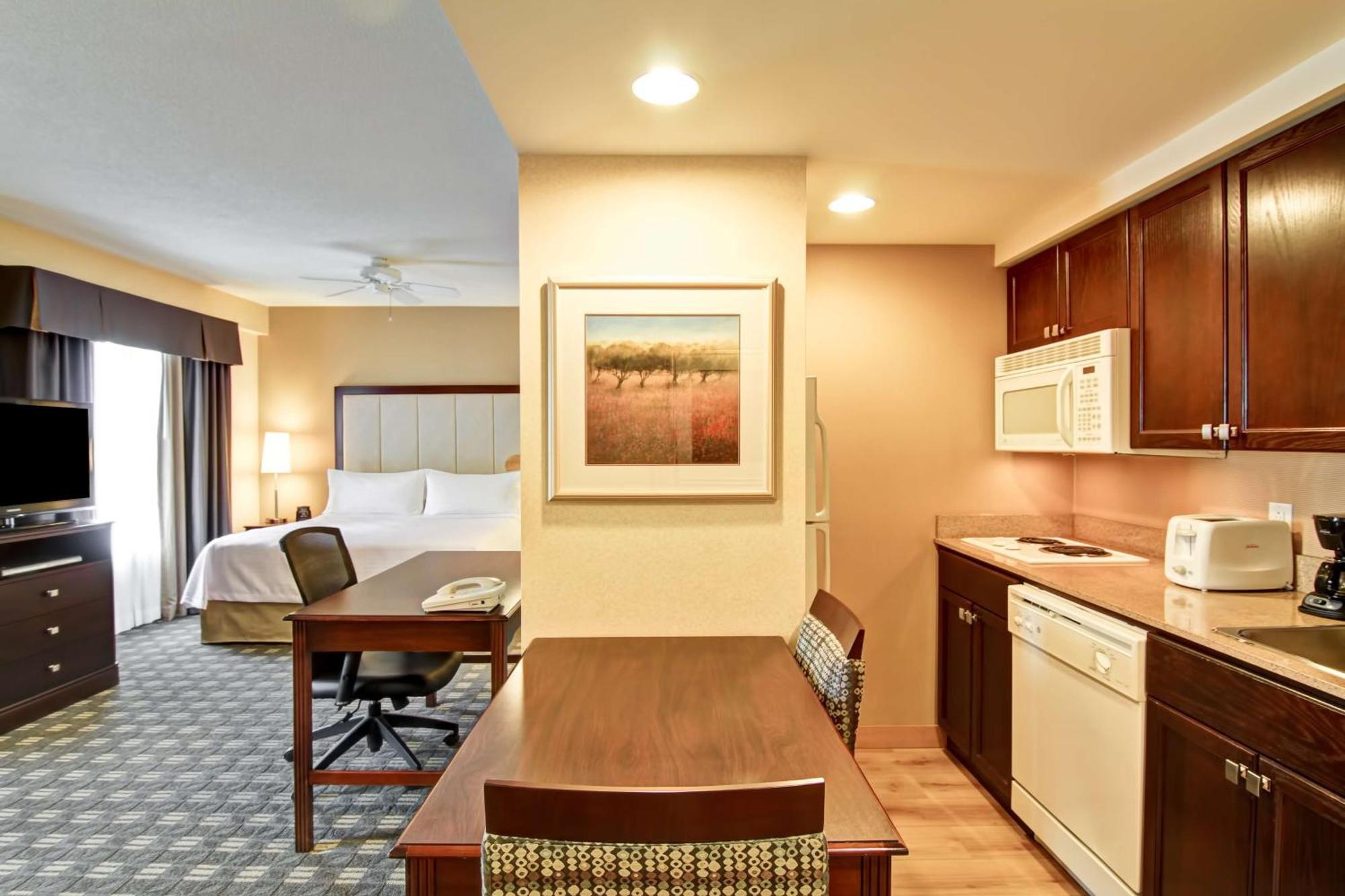 Homewood Suites By Hilton Toronto מיסיסאוגה מראה חיצוני תמונה