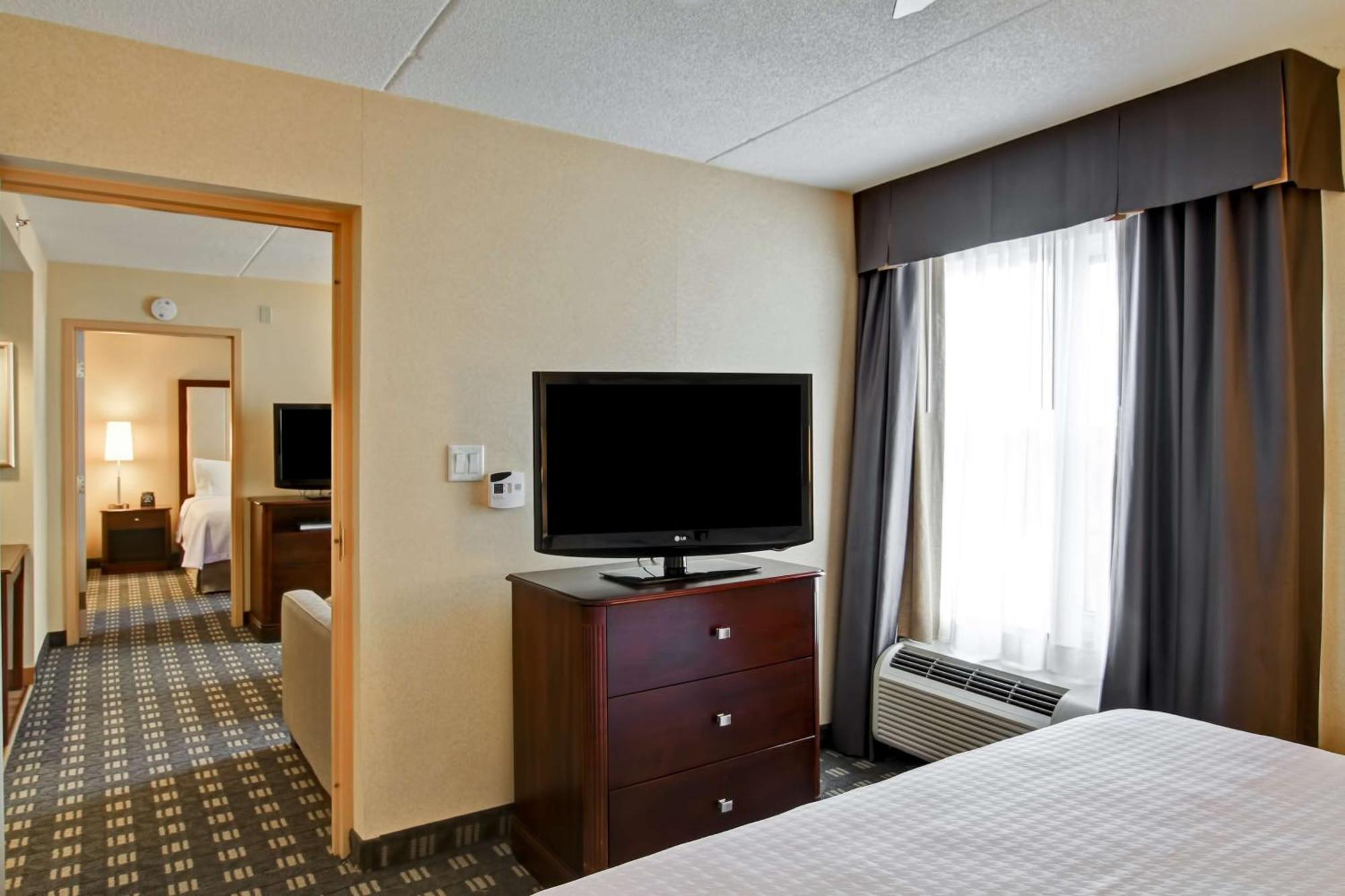Homewood Suites By Hilton Toronto מיסיסאוגה מראה חיצוני תמונה